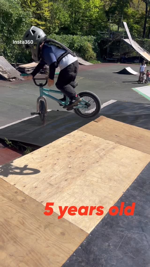 shion_bmx1010 게시물 이미지: Got a New Trick🥳🥳

“Truck driver...