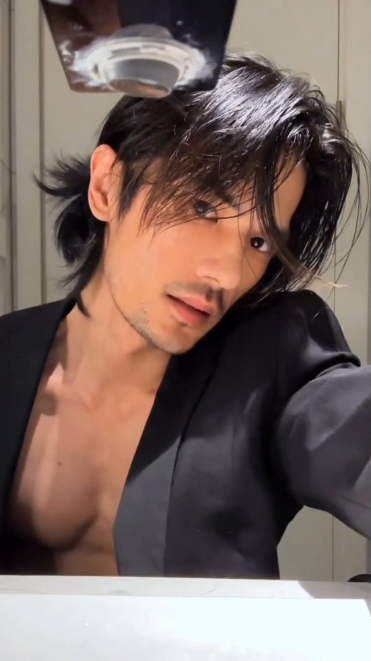 shiyun_fengjii 게시물 이미지: What is your favourite song 🫧

#chineseboy...