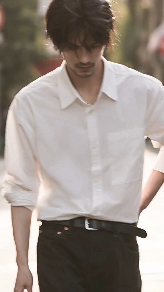 shiyun_fengjii 게시물 이미지: 🤍🤍🤍

#chineseboy #fypage #viral #tiktokers...