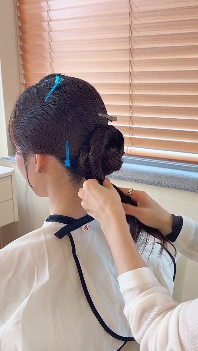 shoni_room 게시물 이미지: #번헤어 맛집 #제품제공 

젤오일왁스+실키오일세럼 꿀조합🖤

젤오일왁스의 꾸덕함을...