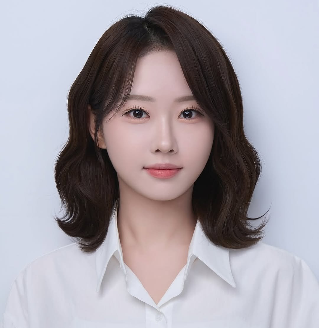 Photo by 피크(peak) hair | 오인선 on September 14, 2025. May be an image of 1 person, hair and text.