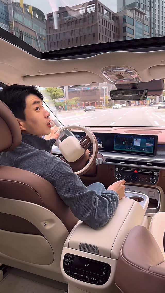 shoot_car 게시물 이미지: 레전드 전기차 ㄷㄷ 
2025 아이오닉9 6인승 캘리그래피 

#중고차슛돌이...