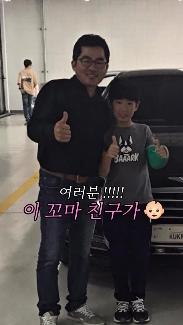 shoot_car 게시물 이미지: 9년 전 아빠따러 오던 꼬마 아이가 차를 샀어요.
이 감정은 말로 표현이...