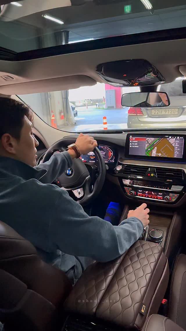 shoot_car 게시물 이미지: 6지티는 가성비 최고지
2023 BMW 6GT 620d 출고 완료

🔥 위 영상 속...