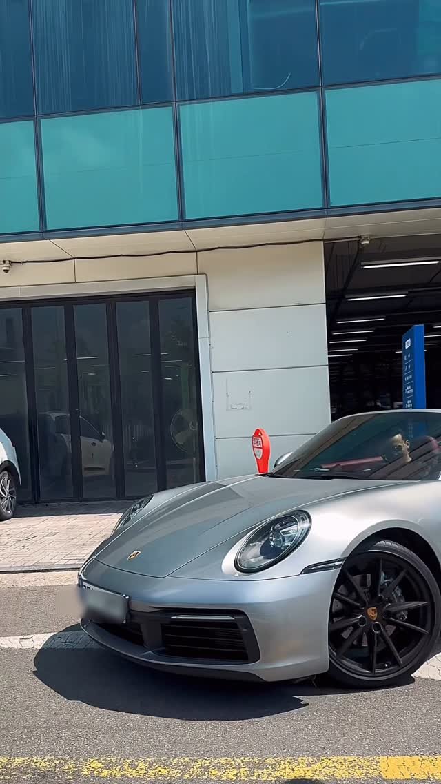 shoot_car 게시물 이미지: 크 까레라 미쳤다 
정답은 2021 포르쉐 911 카레라 카브리올레 
출고 완료...