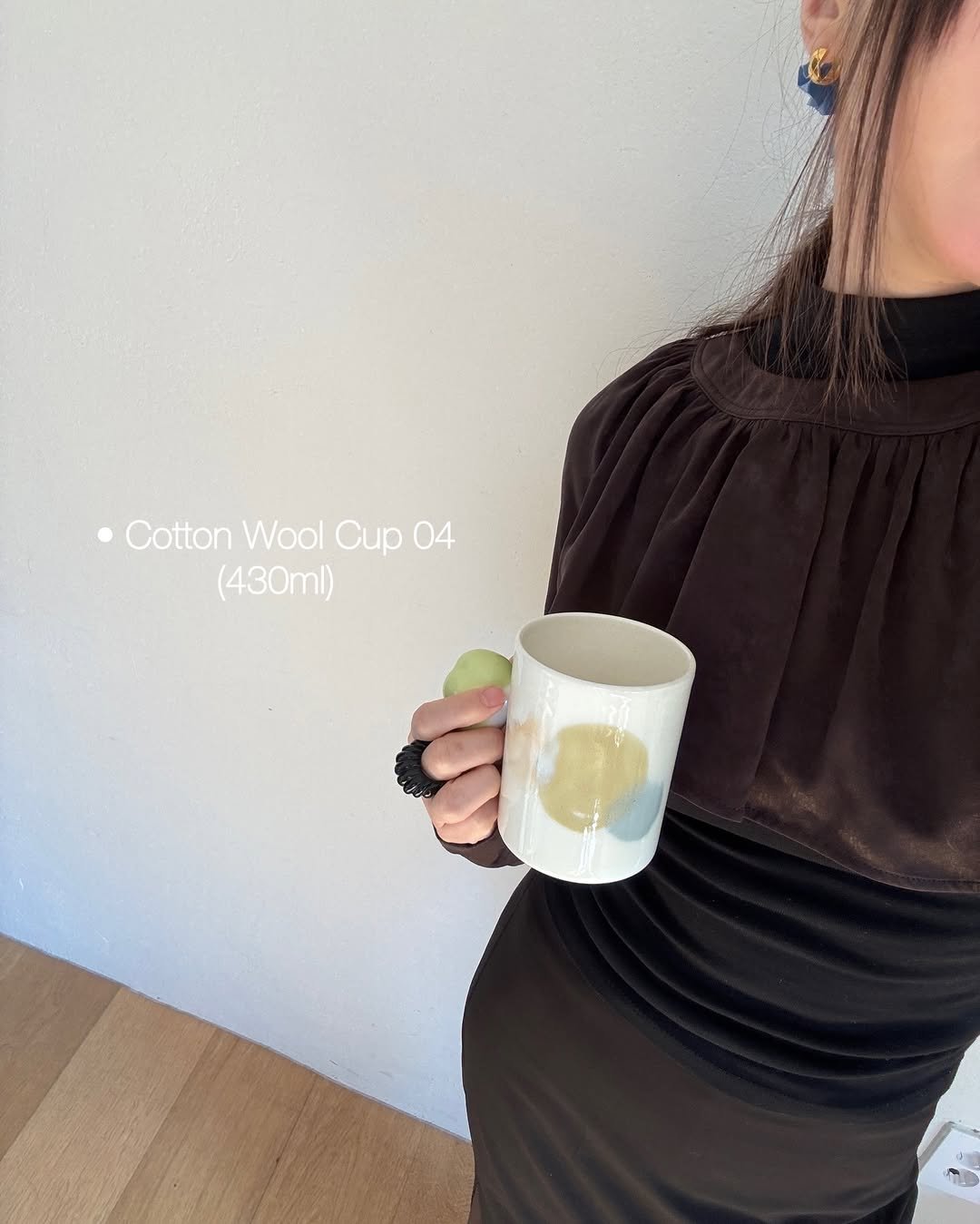 Photo by 코지모지 on January 31, 2026. May be an image of coffee cup, tea, cornflower and text that says 'Cotton Wool Cup CottonWoolCup04 04 (430ml)'.