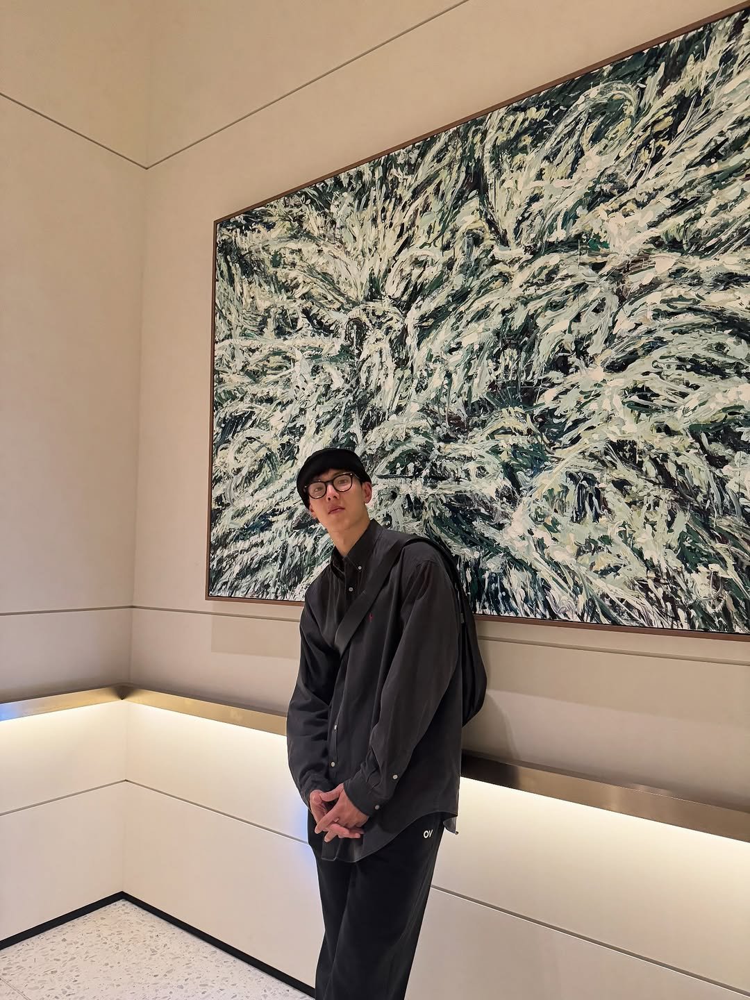 Photo by 셔누 SHOWNU on October 07, 2025. May be an image of 1 person and text.