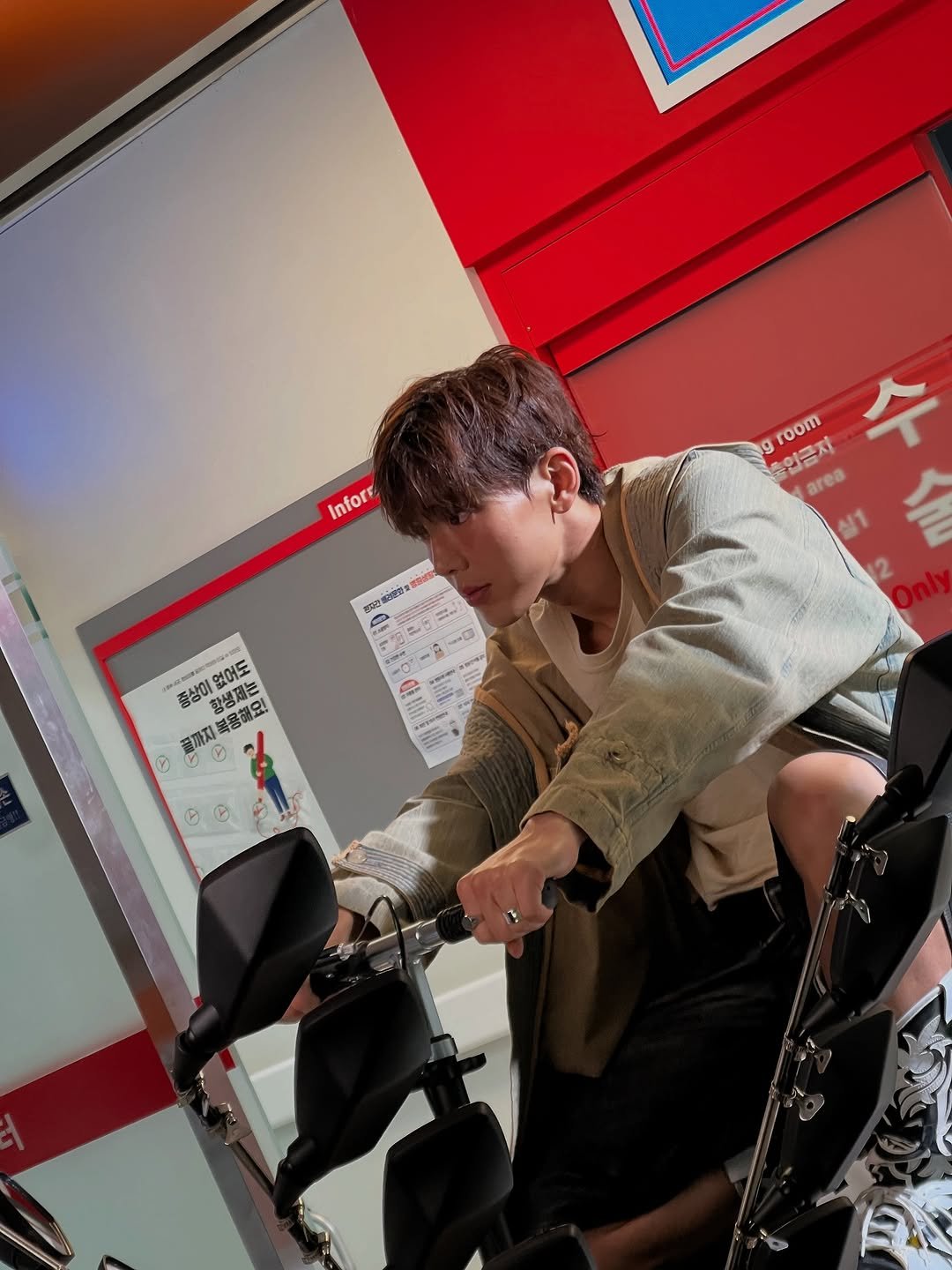 Photo by 셔누 SHOWNU on September 03, 2025.