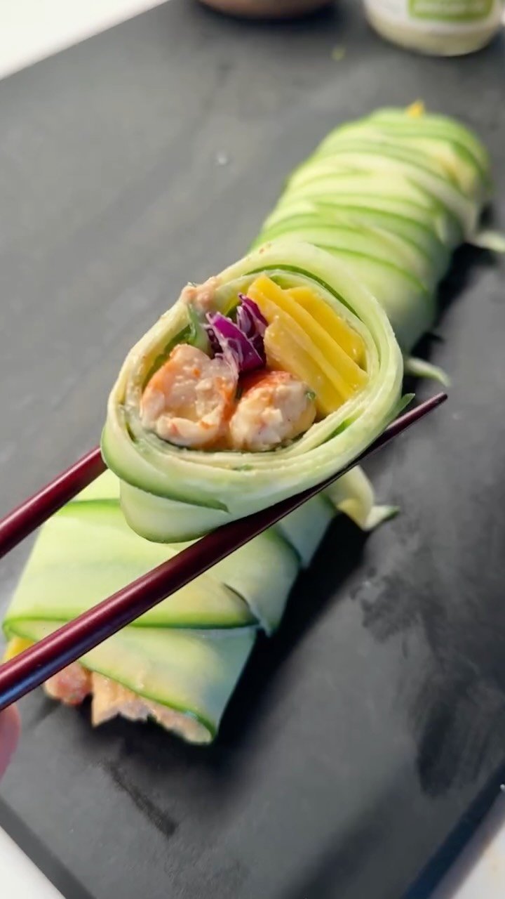 shredhappens 게시물 이미지: 🥭Would you try this MANGO SHRIMP CUCUMBER...