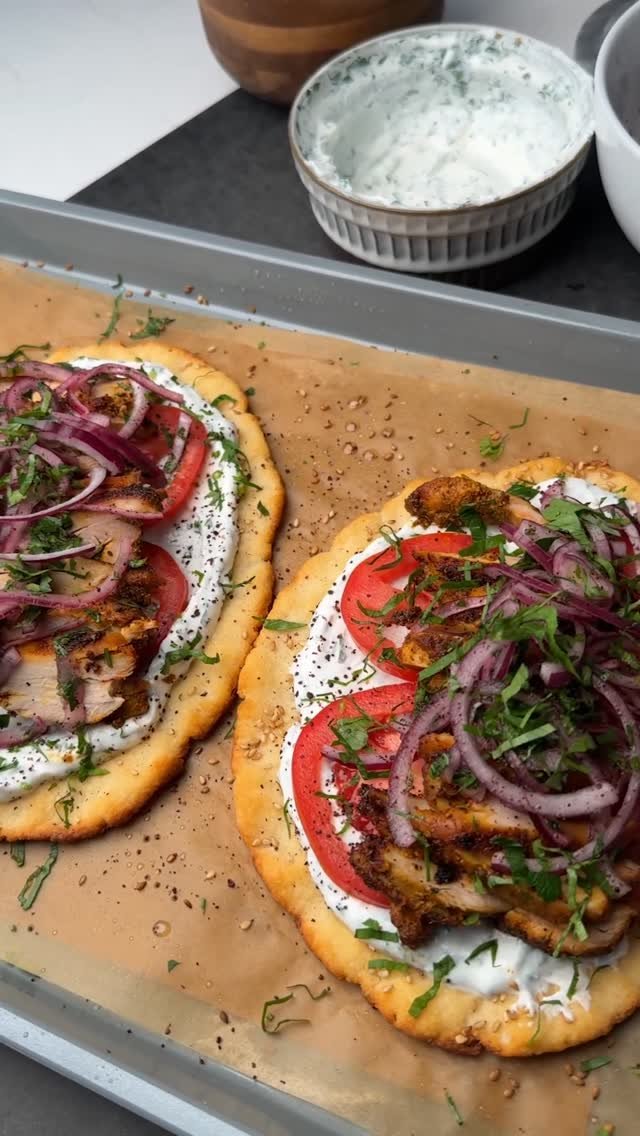 shredhappens 게시물 이미지: 💥PROTEIN CHICKEN WRAPS (WITH FLATBREADS MADE...