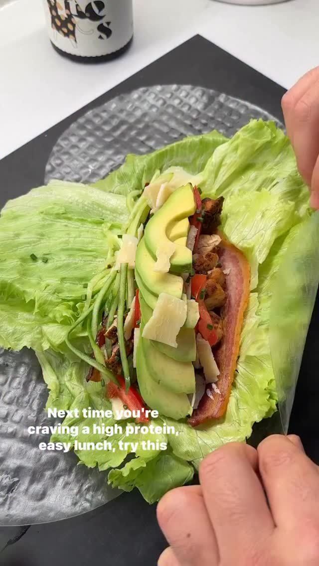 shredhappens 게시물 이미지: CHICKEN BACON RANCH WRAP 🥬🥓
 Everything tastes...