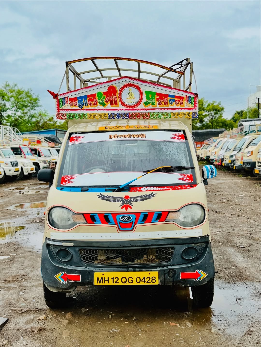 shreeganeshmotors_pune_ 게시물 이미지: फक्त 2,25,000 ! मध्ये...