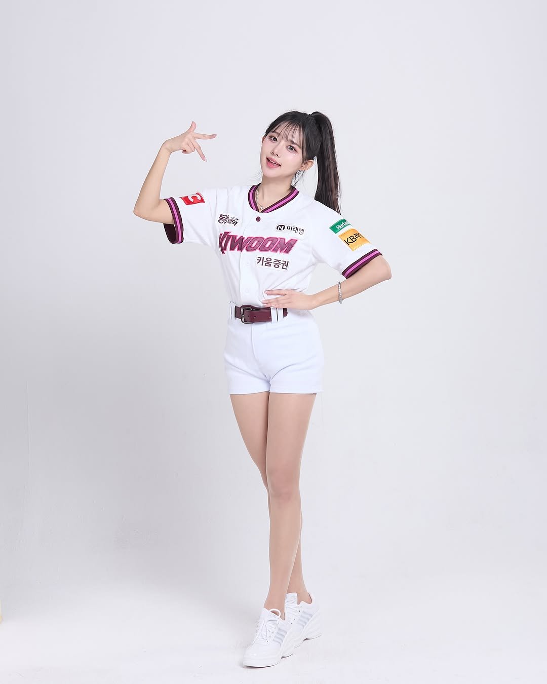 Photo shared by Shu 강수경 on March 12, 2025 tagging @heroesbaseballclub.
