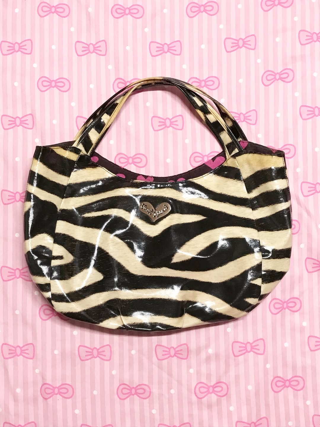 shy2ru_vtg 게시물 이미지: ♥ 

Think bee zebra 갸루 숄덕백

ฅ🐾  sɪᴢᴇ ••• 가단 40...