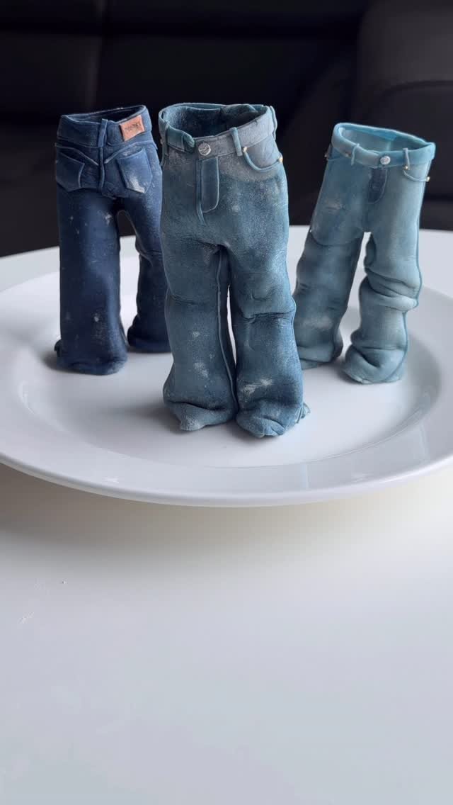sibatable 게시물 이미지: Jeans good enough to eat 💙