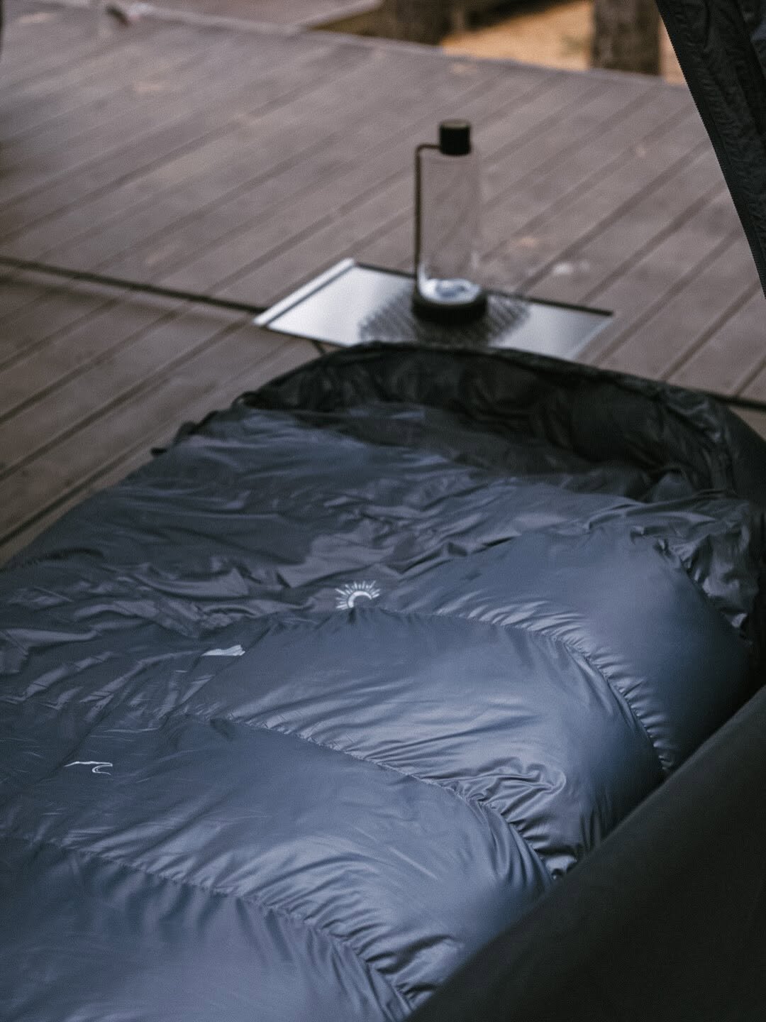 Photo by 🍃시기 캠프 on November 27, 2025. May be an image of campsite, goosedown coat, outdoors and text.