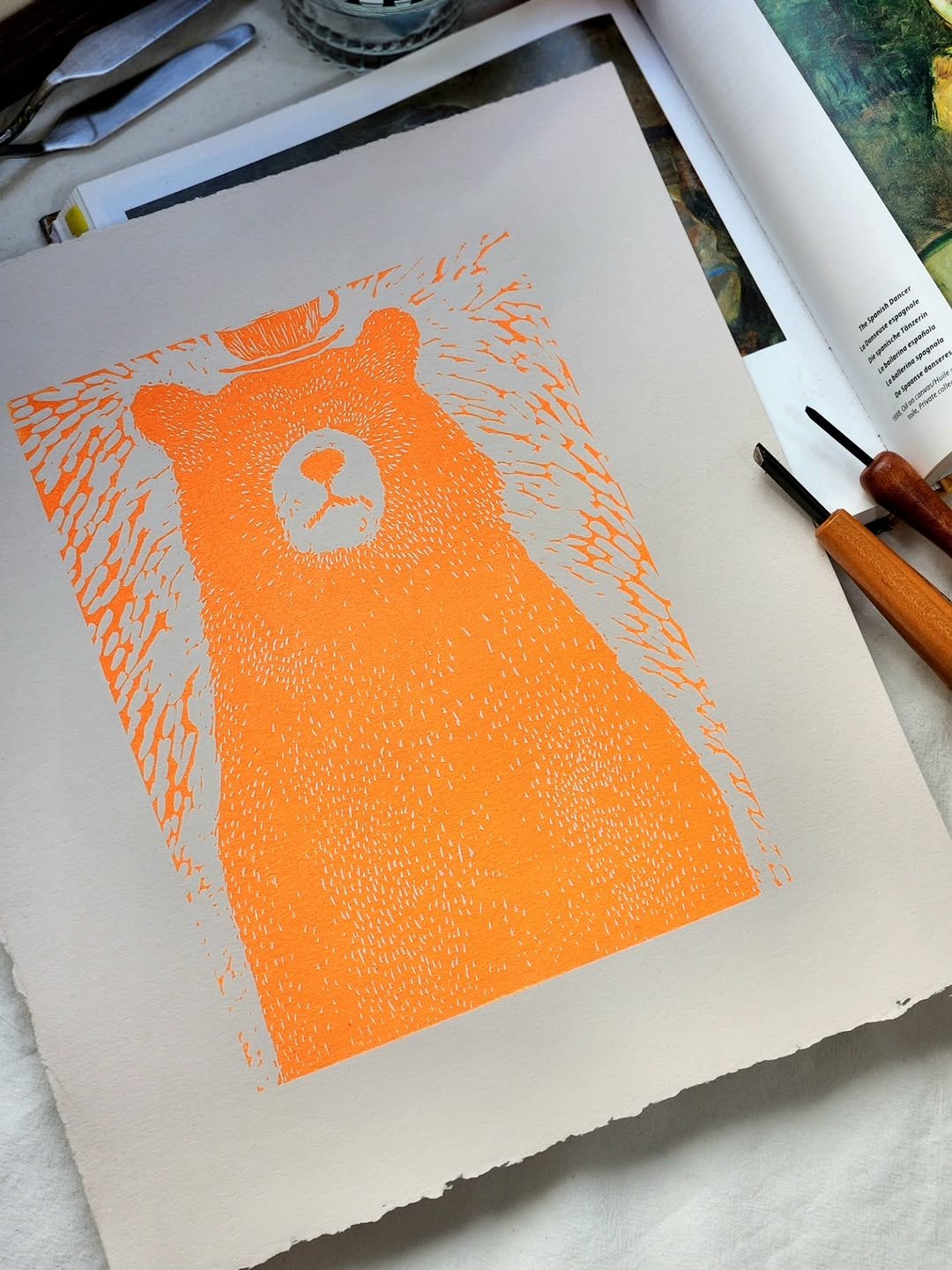 Photo by 시그니처프린트 판화그림공방 on April 22, 2026. May be an image of bear and text.