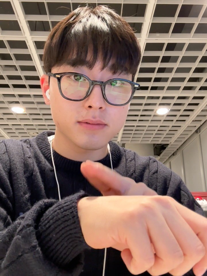 sigol__g 게시물 이미지: 안경 쓴 시골쥐