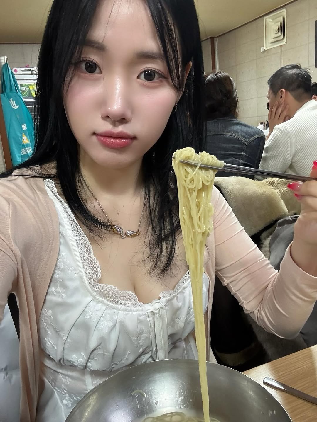 Photo by 실키🧴 on January 24, 2026. May be an image of pasta, noodles, spaghetti and text.