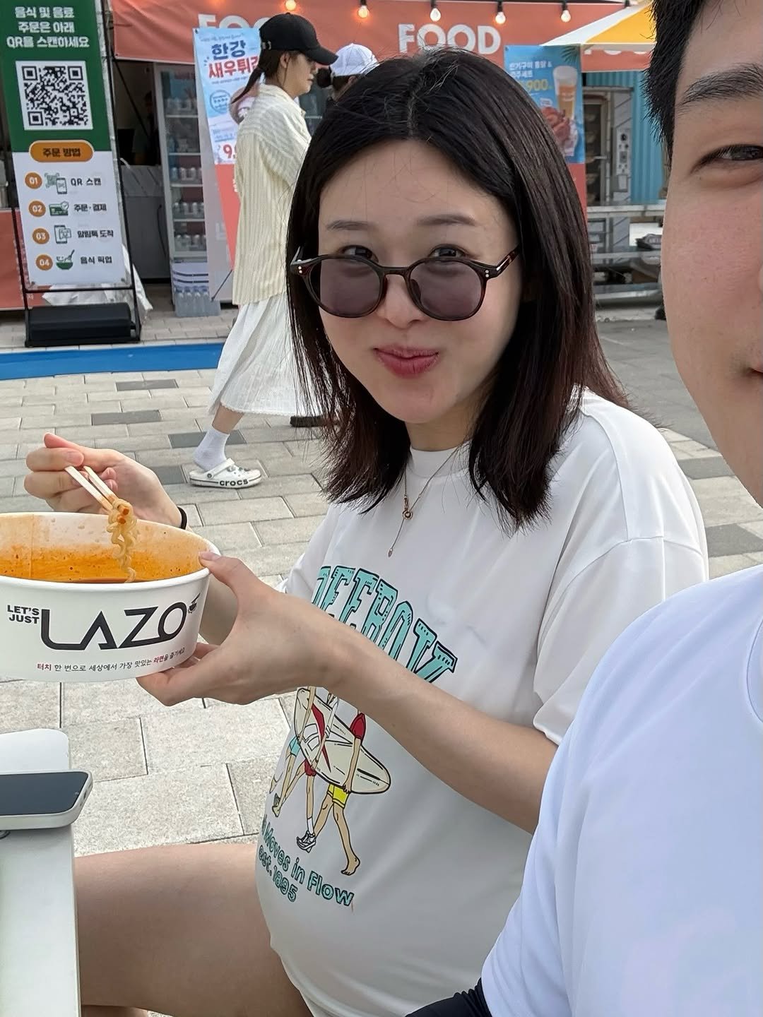 silky_health 게시물 이미지: 소원성취녀~😂(초상권 이슈로 재업)
요즘 HOT한 여의도 한강공원 수영장...