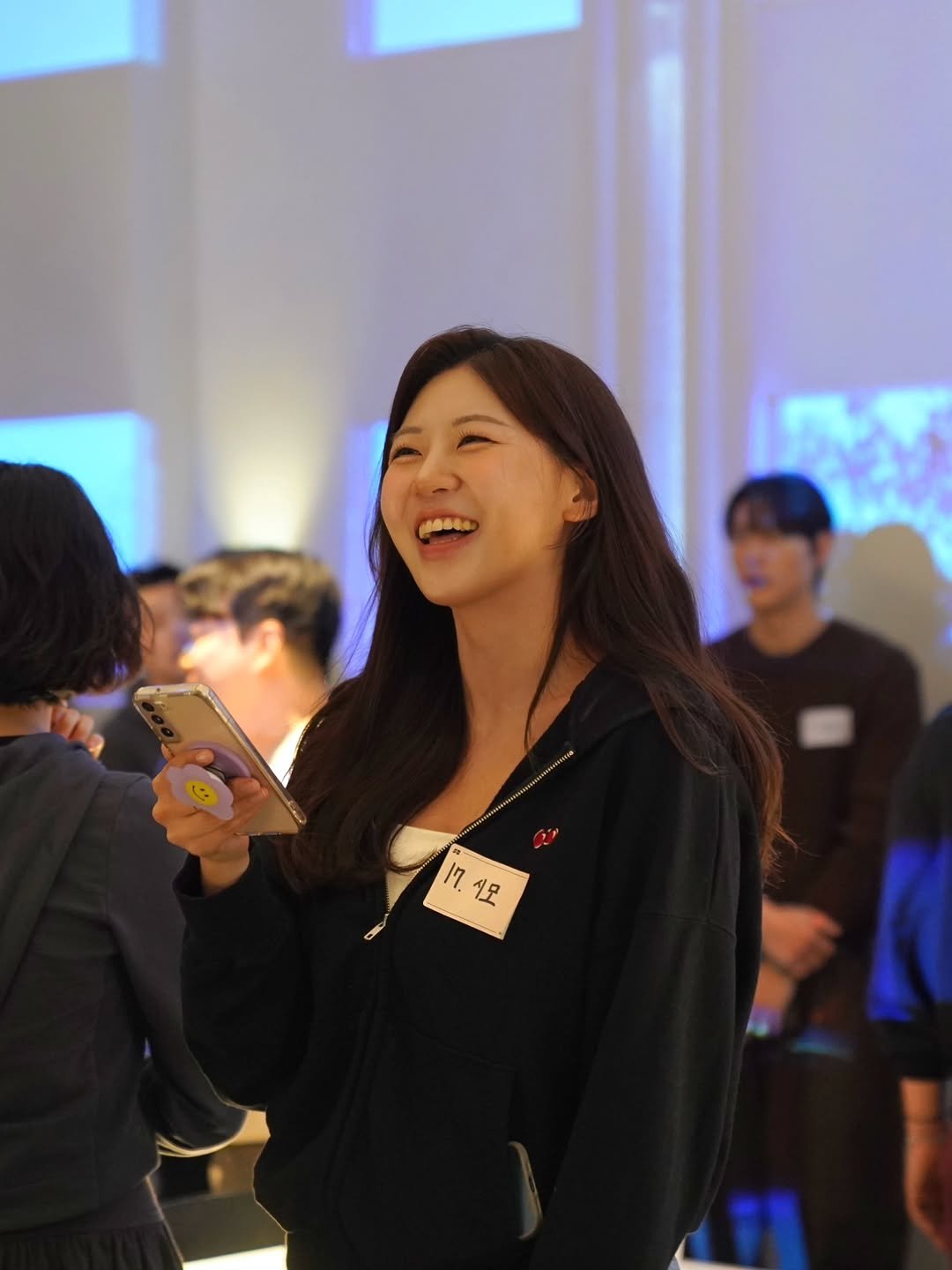 Photo by 취준생 아나운서 시모 on February 15, 2026. May be an image of one or more people, cornflower and text that says 'Set 7.시모 17. 시모 17.시모'.