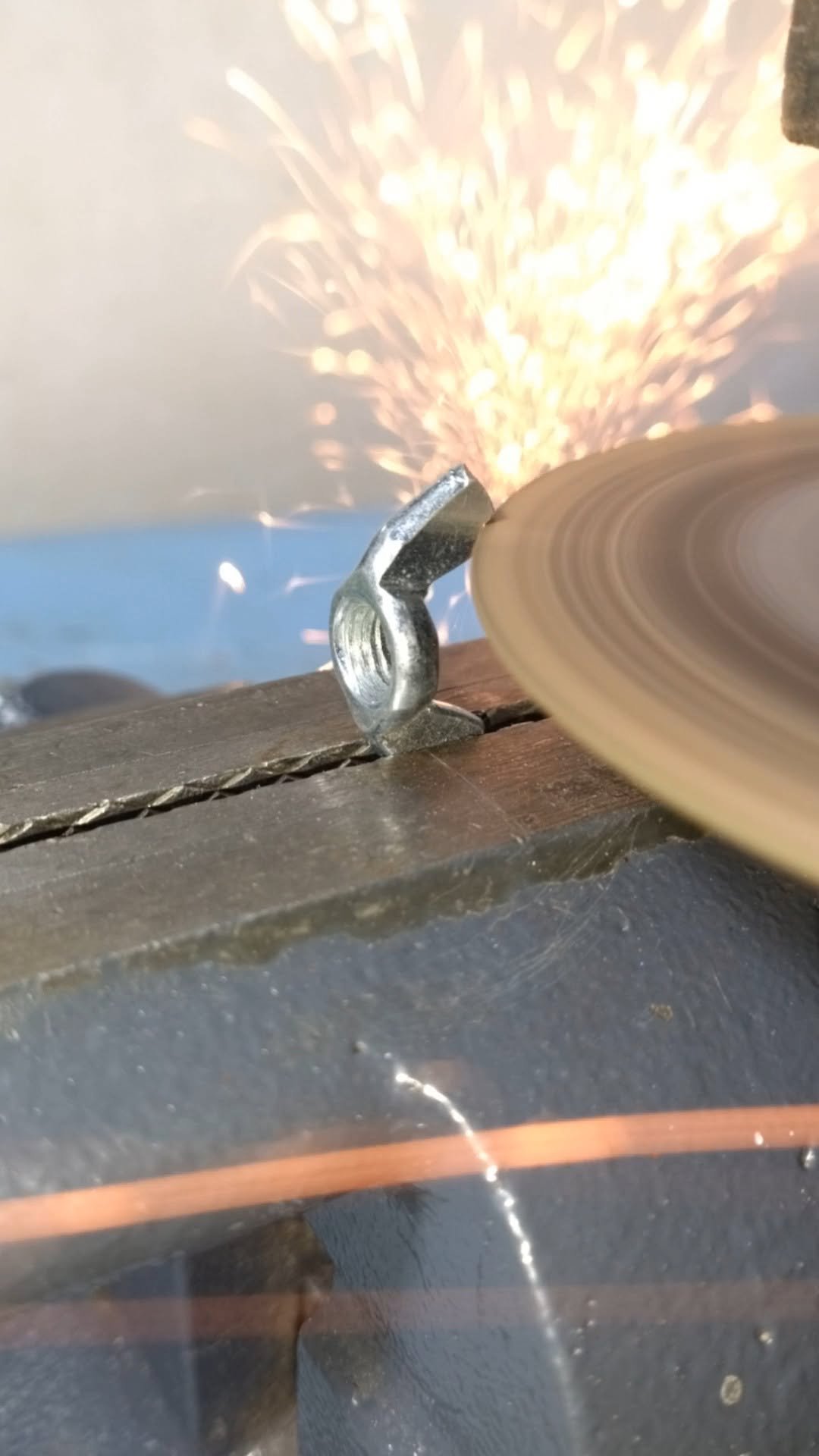 simple_creative22 게시물 이미지: Great DIY Idea! How to Securely Fasten Bolts...