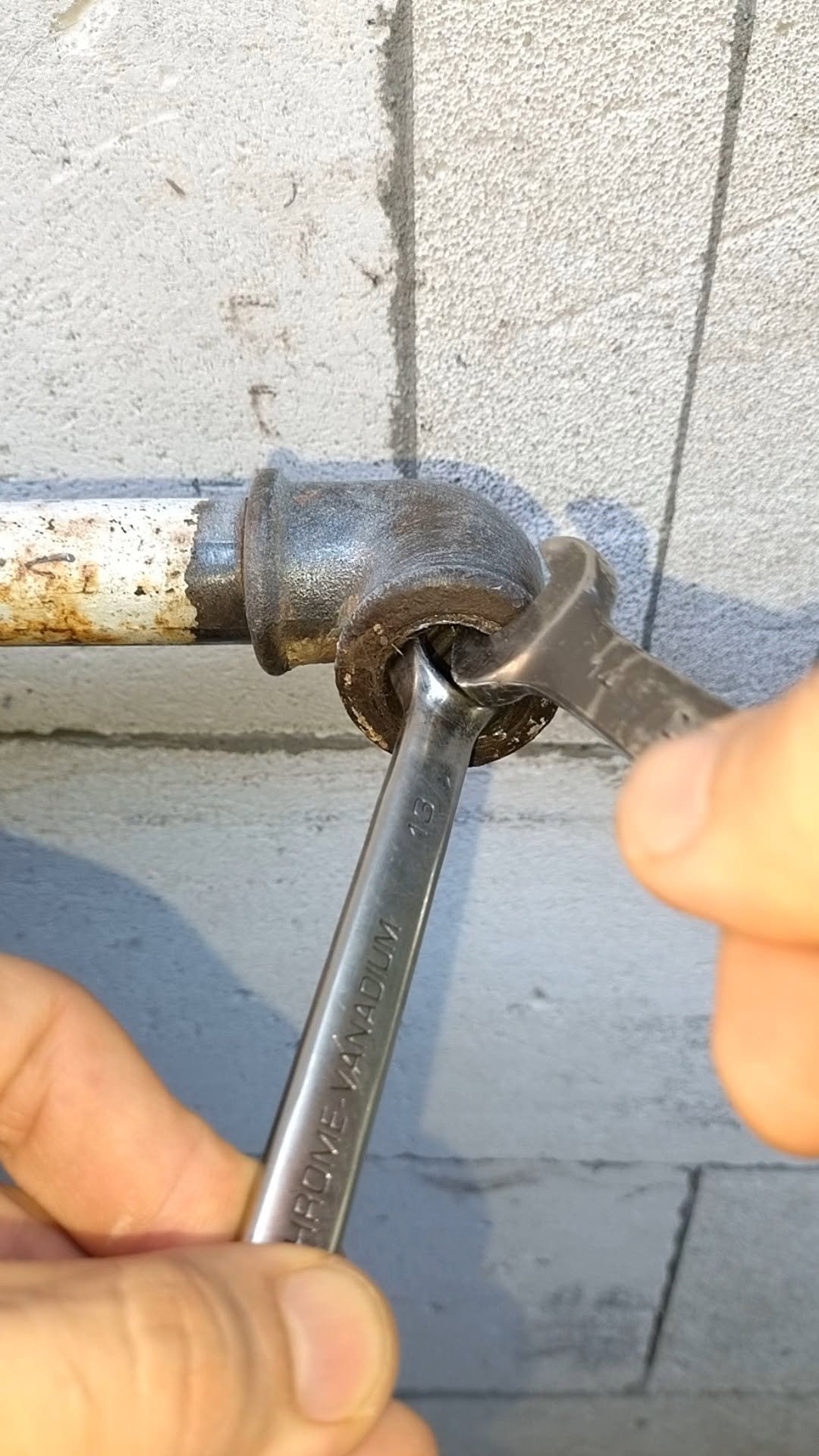 simple_creative22 게시물 이미지: Great DIY Plumbing Tips and Tricks to Remove...