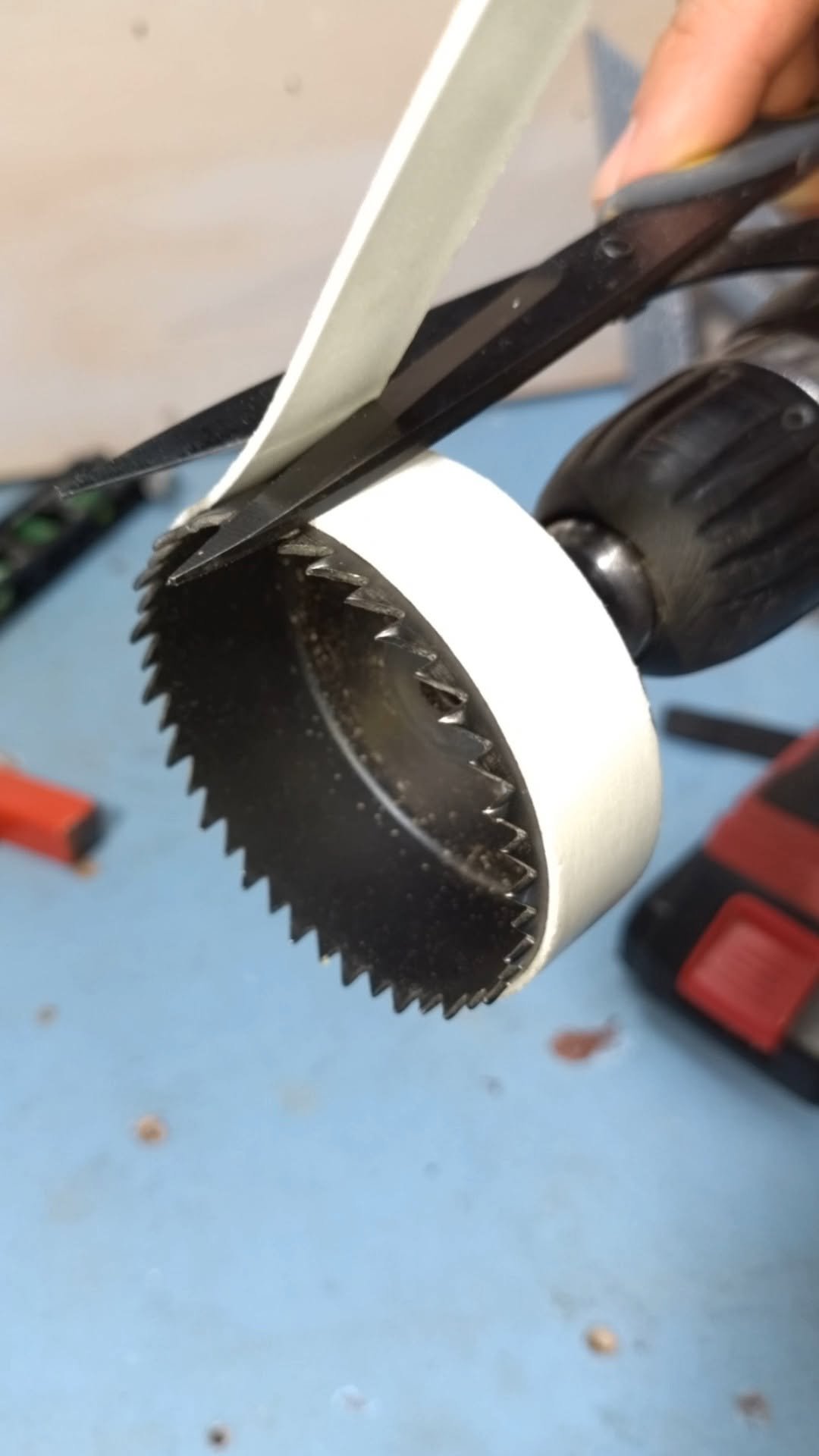 simple_creative22 게시물 이미지: Be Sure to Try this Drill and Sandpaper Hack...