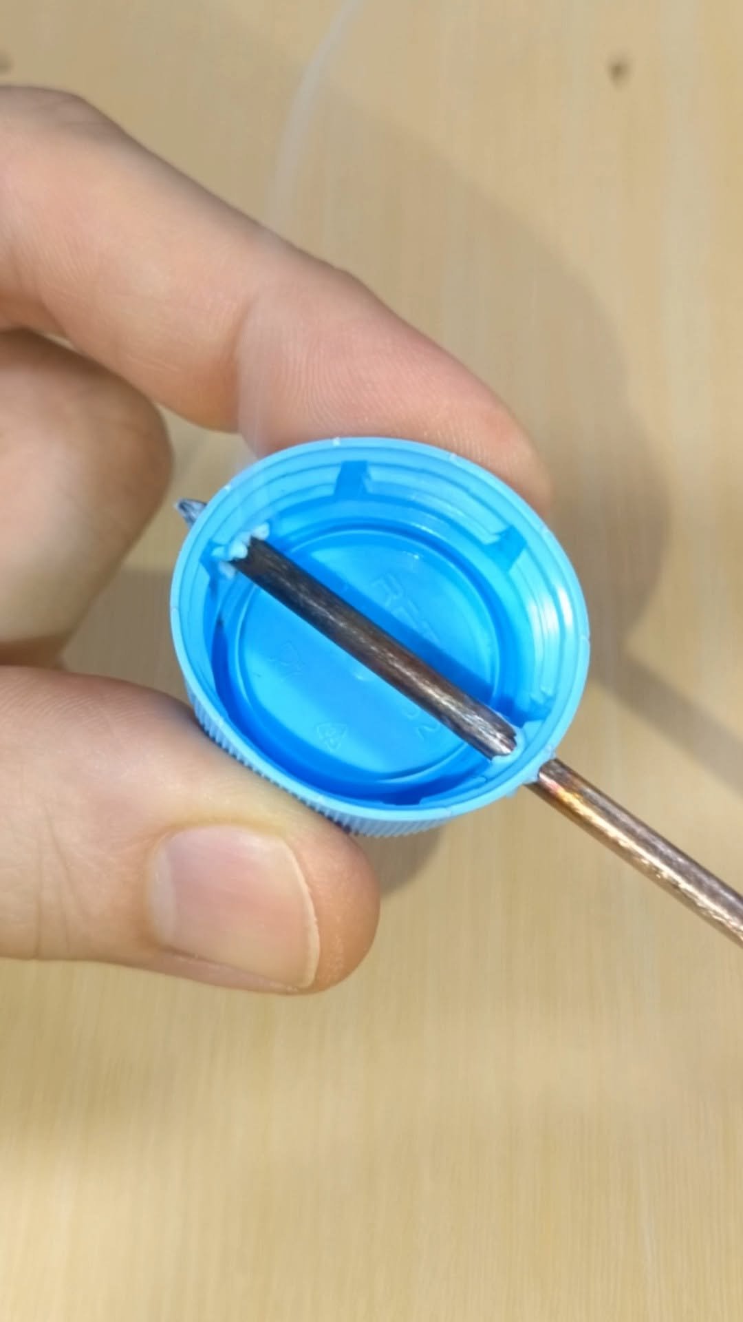 simple_creative22 게시물 이미지: Amazing Plastic Cap Trick that will help you...