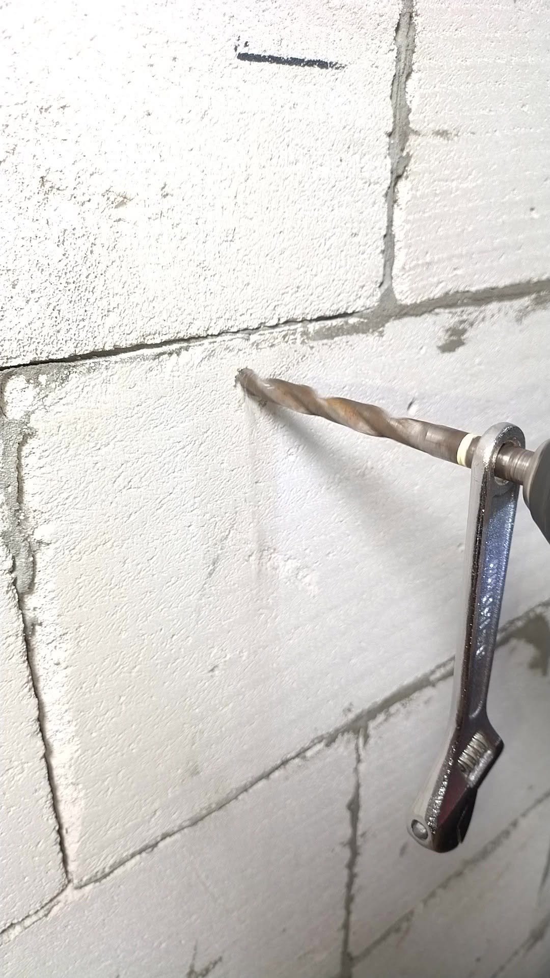 simple_creative22 게시물 이미지: Helpful Drilling Tricks! How to Get the...