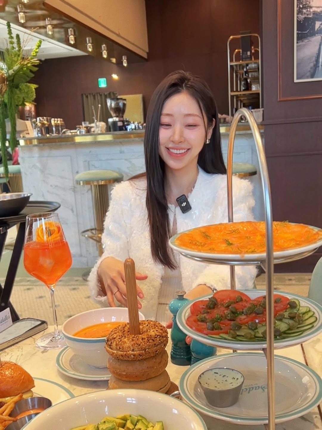 simtohl 게시물 이미지: 리듬타는 남자와 함께한 봄🎧🌸🌷🌼✨