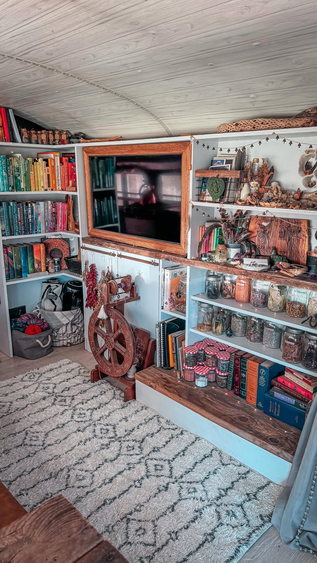 sincewewokeup 게시물 이미지: I haven’t put together a proper tour video...