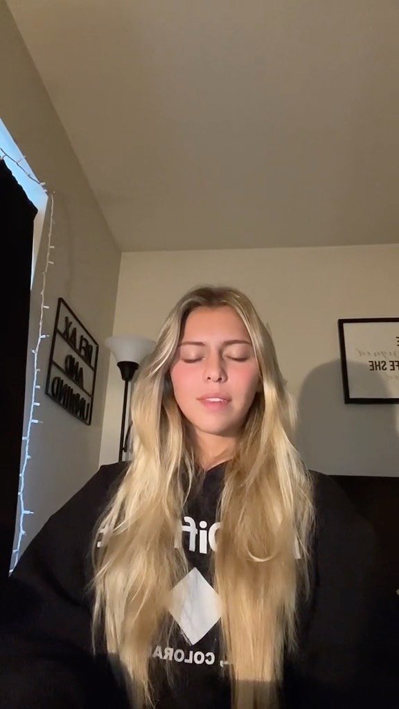 singing 게시물 이미지: @haley.stewart has an angelic voice 🤍 #singing