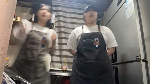 sinpodong_pig 게시물 이미지: #다이어트
애들아 도대체 다이어트는 몇년째 하는거니?
제발 일이나 열심히...