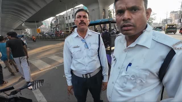 siren_390_ 게시물 이미지: Ranchi police ❌ Jahil police ✅

Akhir Kab Tk...