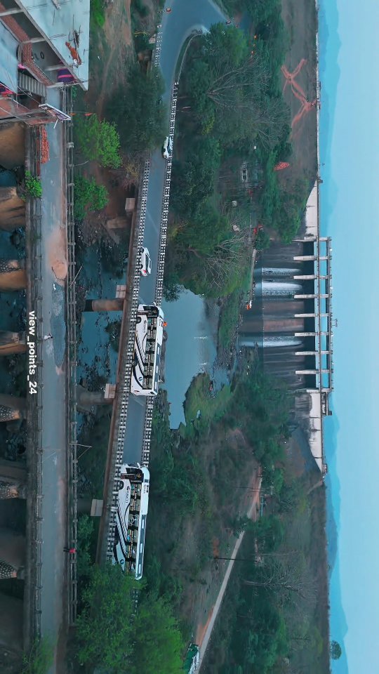 siren_390_ 게시물 이미지: Contact for cinematic shots😚
.
.
.
.
.
#reels...