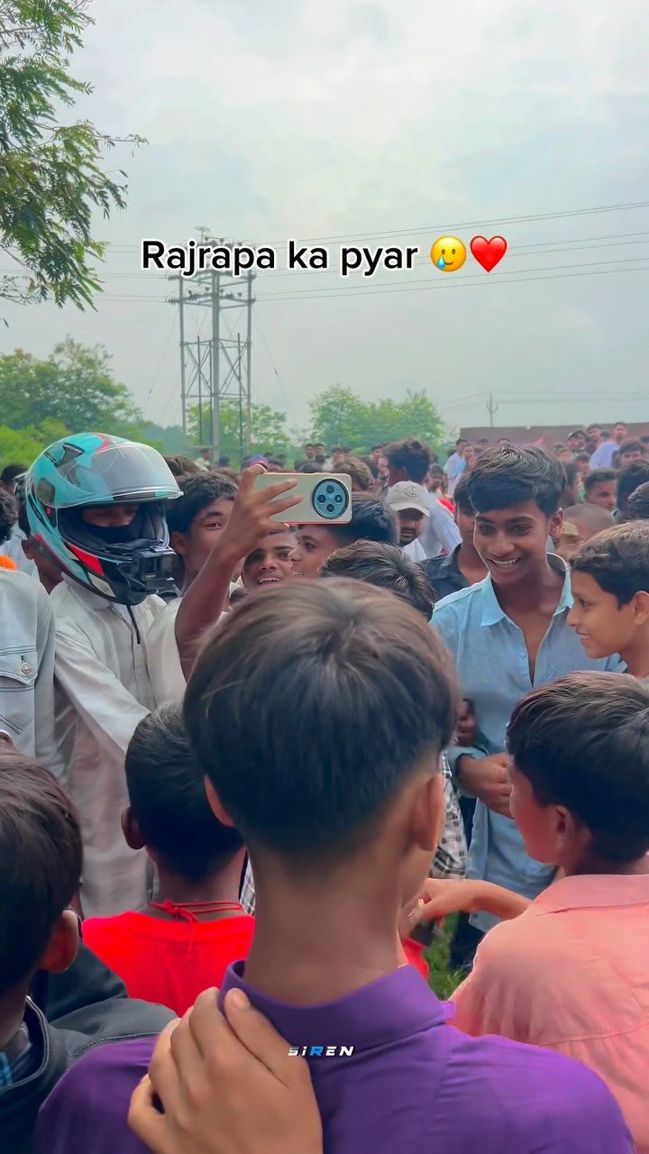 siren_390_ 게시물 이미지: Apna bhai loka pyar 🥲❤️
.
.
.
#duke #ktm...