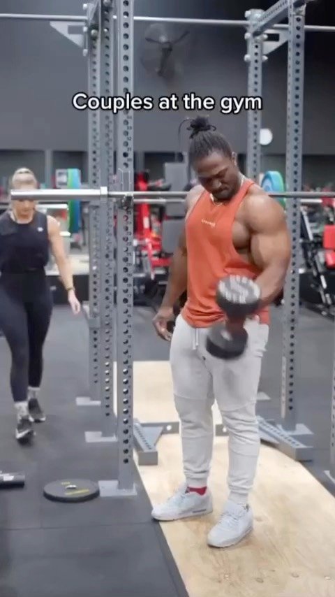 sixpackfemmes 게시물 이미지: Wait for it.. 🌚 #GymTok  #gymmemes  #viral...