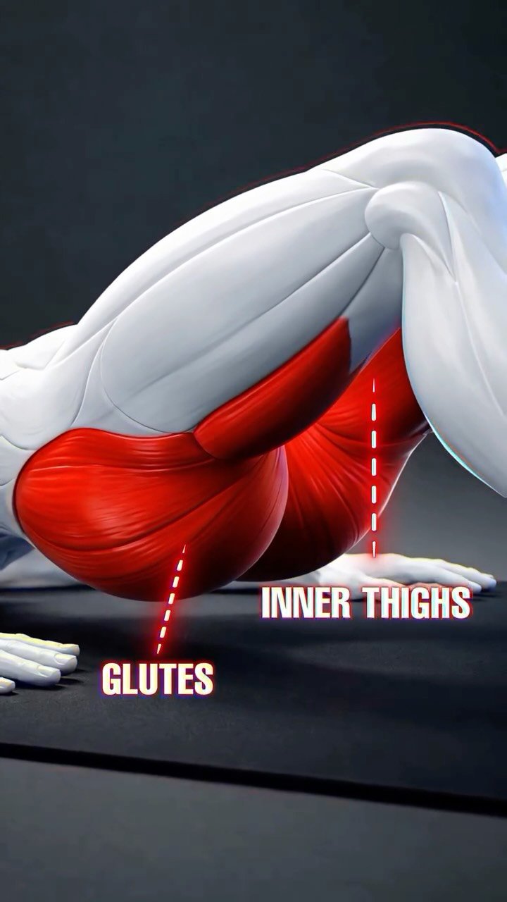 sixpackfemmes 게시물 이미지: Glute bridge variations — know the difference....