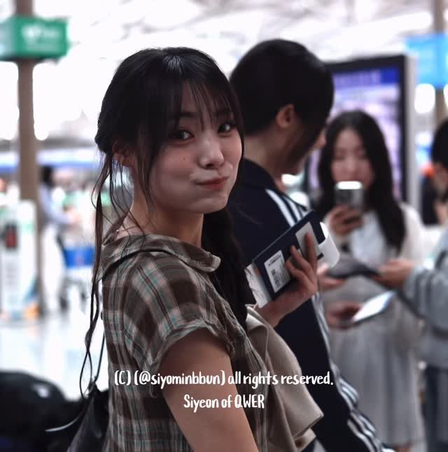 siyominbbun 게시물 이미지: 260612 #시연 

조심히 다녀와 바부야 🥺

#qwer #しよみん #시요밍...