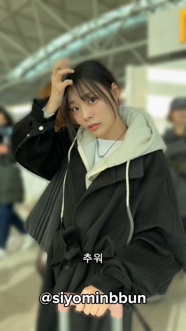 siyominbbun 게시물 이미지: 시연이에게 새해 맞이 덕담같은 잡도리를 듣고왔어요•••

새해부터...