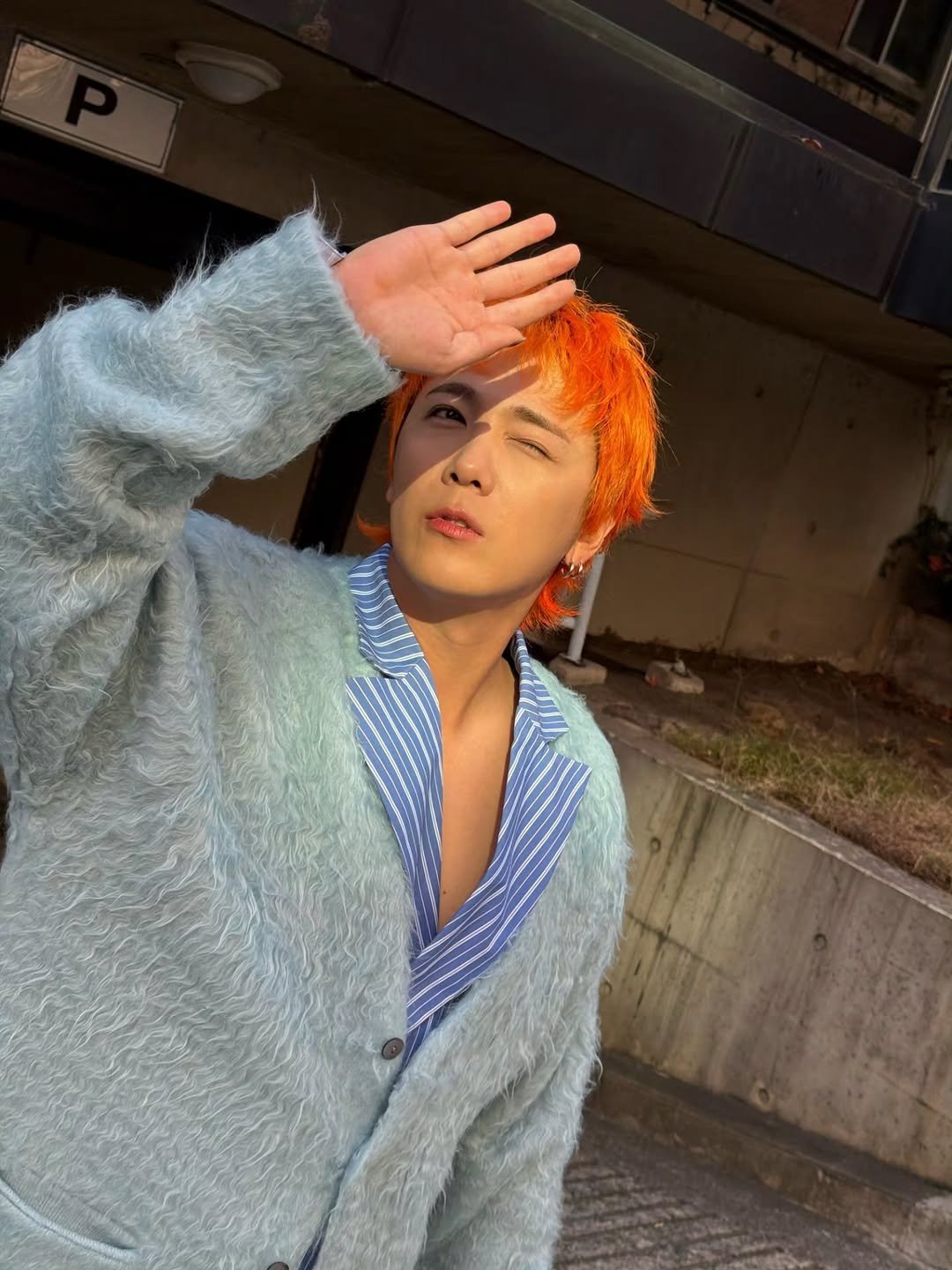 Photo by leehongki on November 12, 2025. May be an image of one or more people, bangs, makeup, duffle coat, top, bath robe, bolo tie and text.