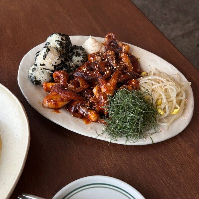 Photo by 슬림 해은 코치 on August 13, 2025. May be an image of chow mein, ramen, noodles and text.