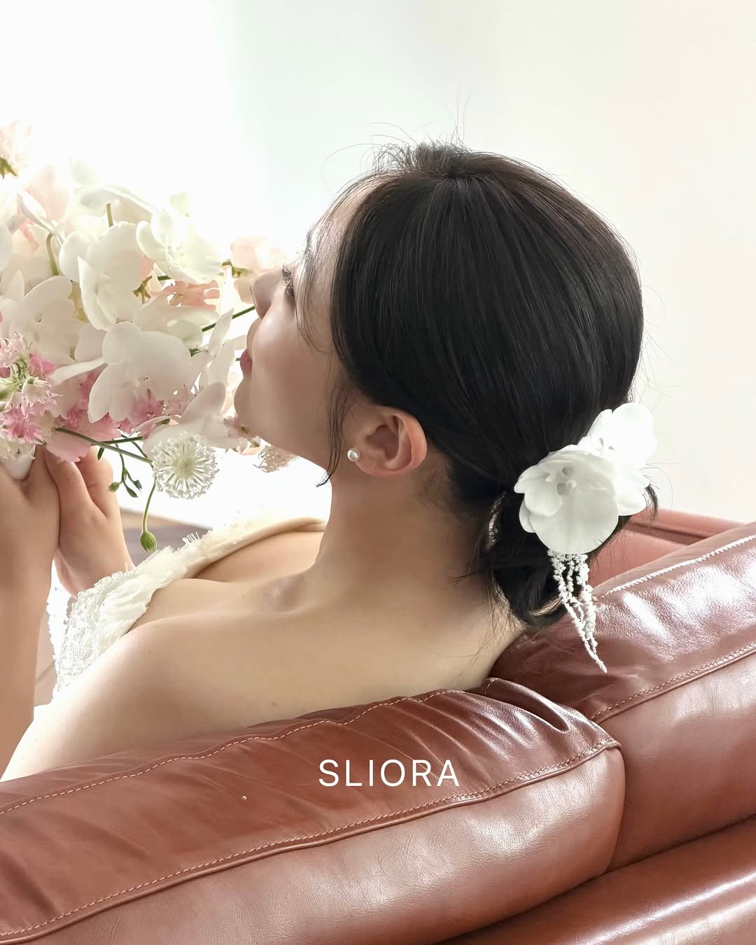 sliora_jeje 게시물 이미지: *SCEANLIORA 

잔머리가 여리하게 흐르는 느낌도 좋지만 
요즘은 깔끔한...