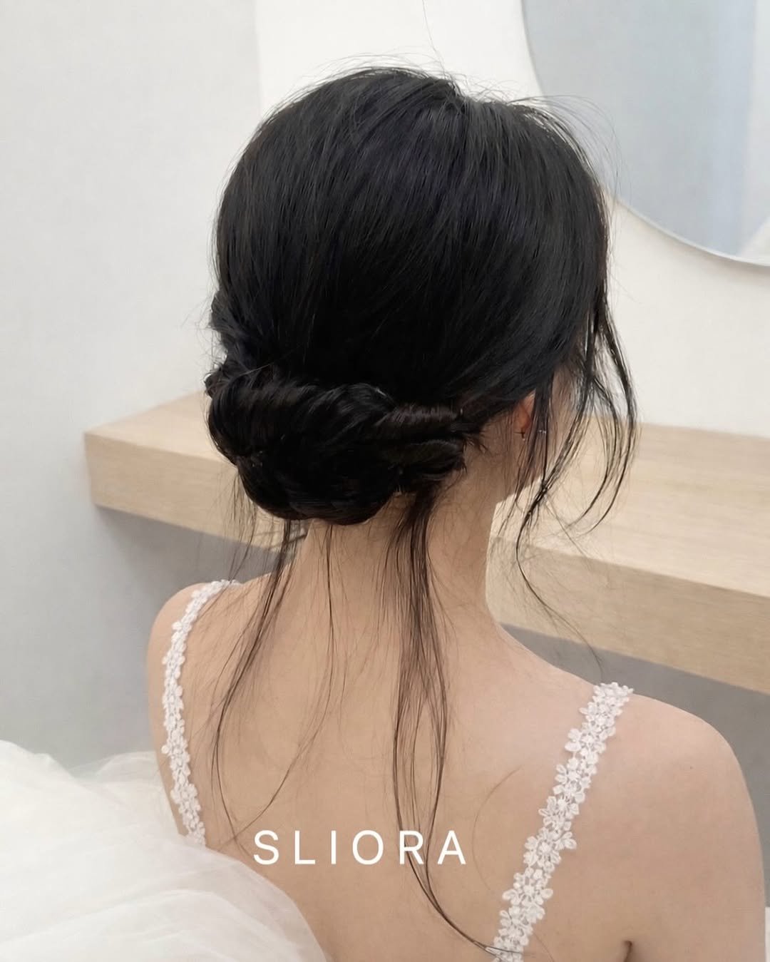 sliora_jeje 게시물 이미지: *SCEANLIORA 

옆에서 봐도 뒤에서 봐도 
사랑스러운, 러블리 번 헤어...