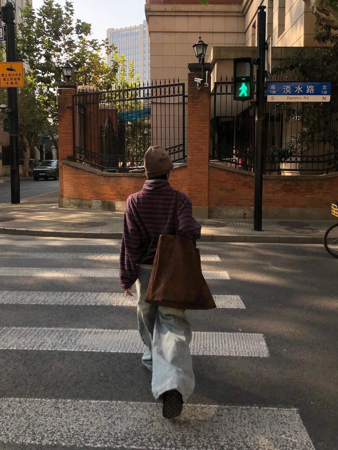 Photo by 진 / Jin on December 08, 2025. May be an image of road, street, curb and text.