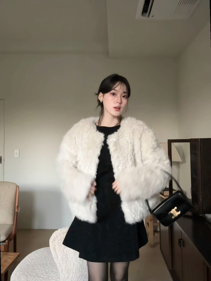 slow.and 게시물 이미지: (7번째 사진 속 영상을 꼭 주목해주세요! 털빠짐도 없는..🐻🤎)
유니크하고...