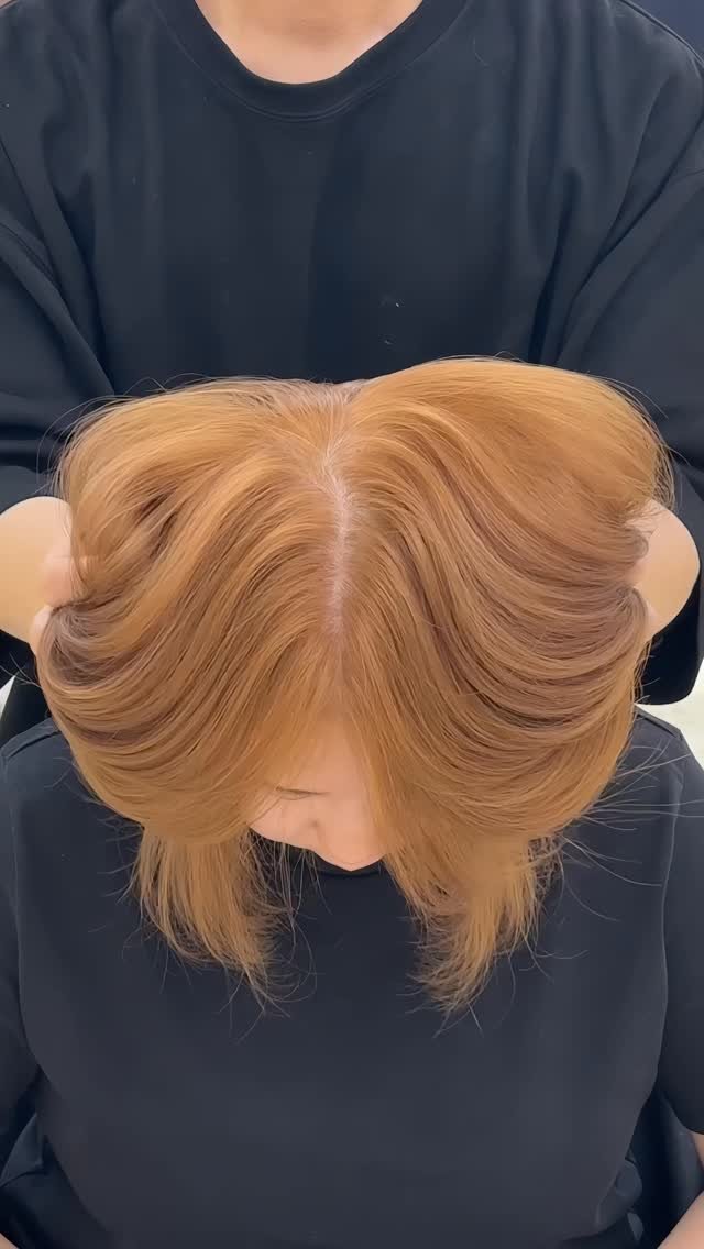 smida_hair 게시물 이미지: 단 한번의 염색으로 라이트너 브라운
탈색이든 LT라이트너와 컬러염색에서
아래부분이...