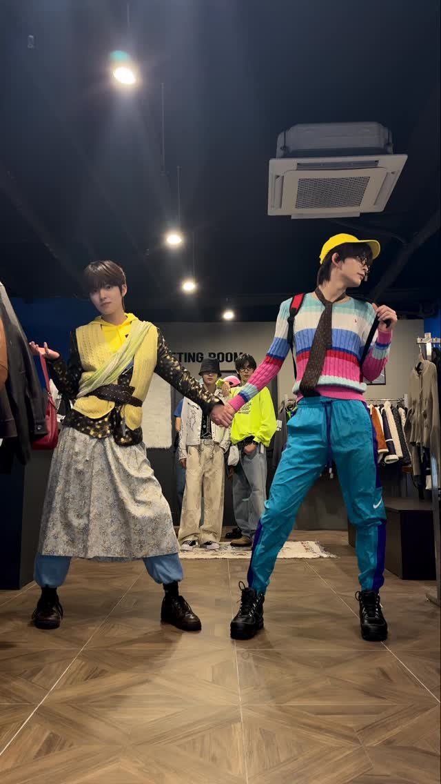 smtr25_official 게시물 이미지: 𝓕𝓪𝓼𝓱𝓲𝓸𝓷 𝓢𝓱𝓸𝔀🏆

#SMTR25
#응답하라하이스쿨 #ReplyHighSchool