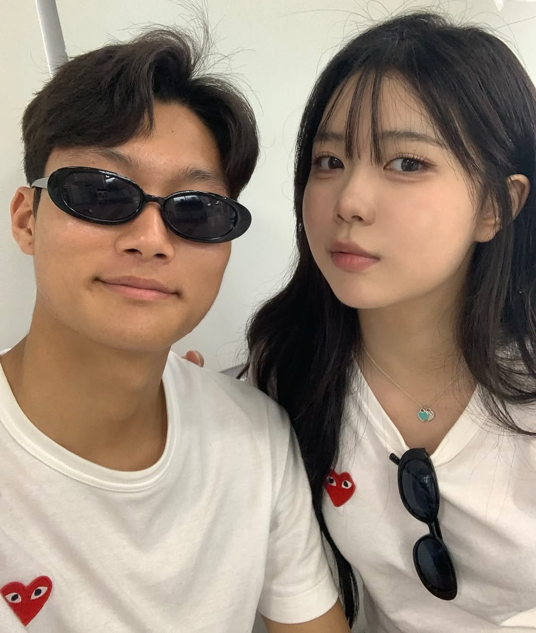 Photo shared by 송수빈 on August 06, 2025 tagging @_jun.w0n. May be a selfie of 2 people, hair, top, sunglasses and text.